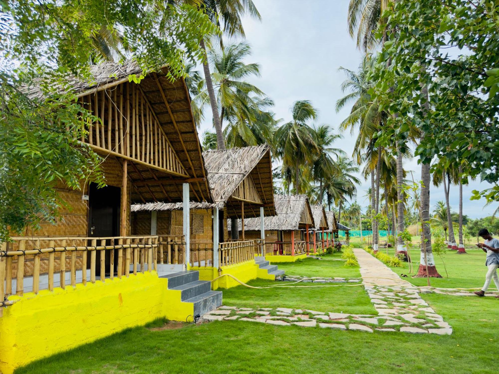 Tamarind Tree Way Side Amenities Hotel Hospet Exterior foto