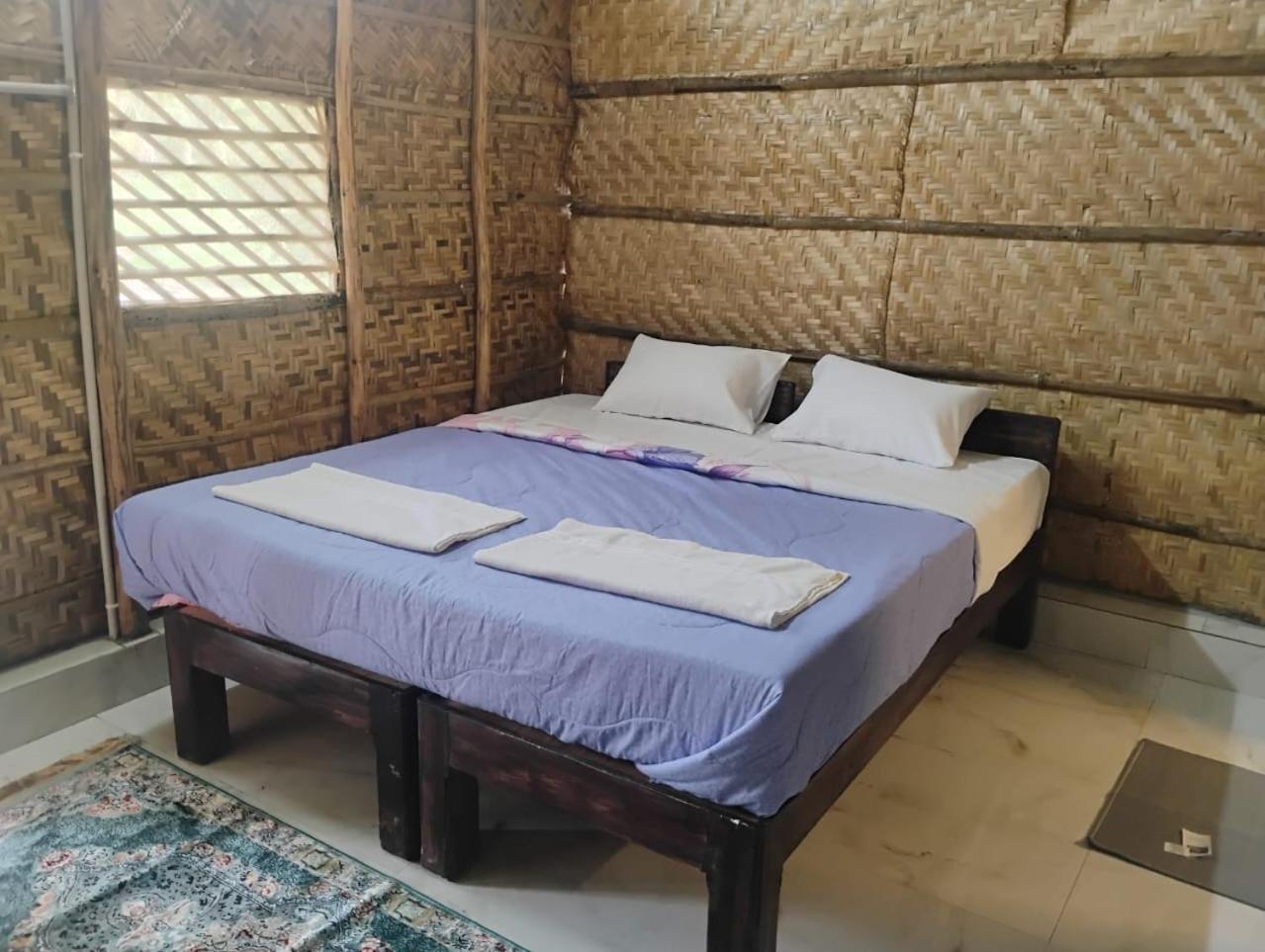 Tamarind Tree Way Side Amenities Hotel Hospet Exterior foto