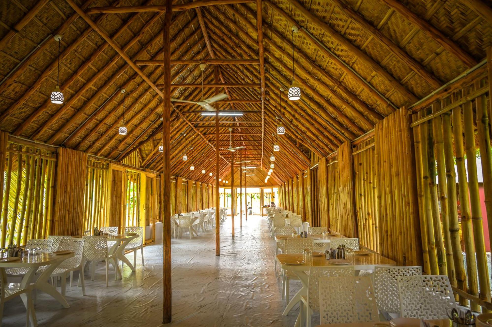Tamarind Tree Way Side Amenities Hotel Hospet Exterior foto